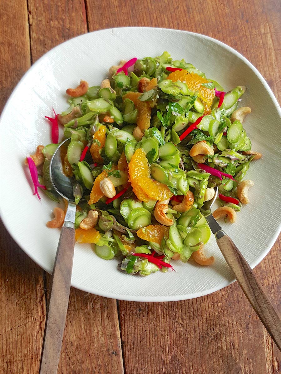 Asparagus Salad with Orange & Cashews, fresh, crunchy, juicy & creamy