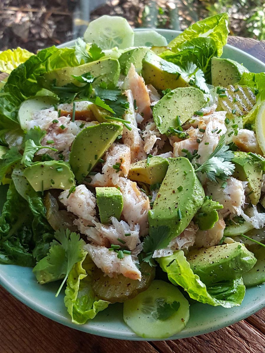 Smoked Fish & avocado salad with a wee bit of cucumber pickle. Nice.