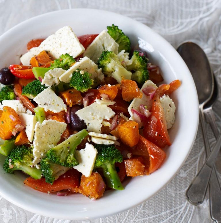 Broccoli Salad with Pumpkin & Peppers