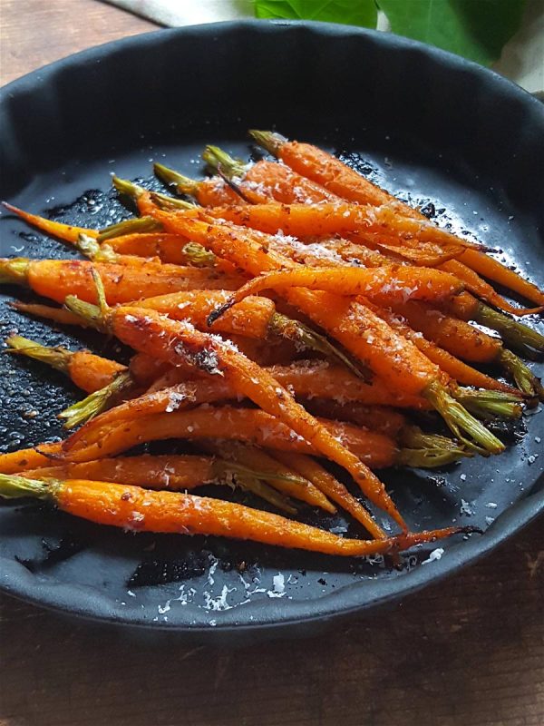 Roasted Carrots with Smoked Paprika
