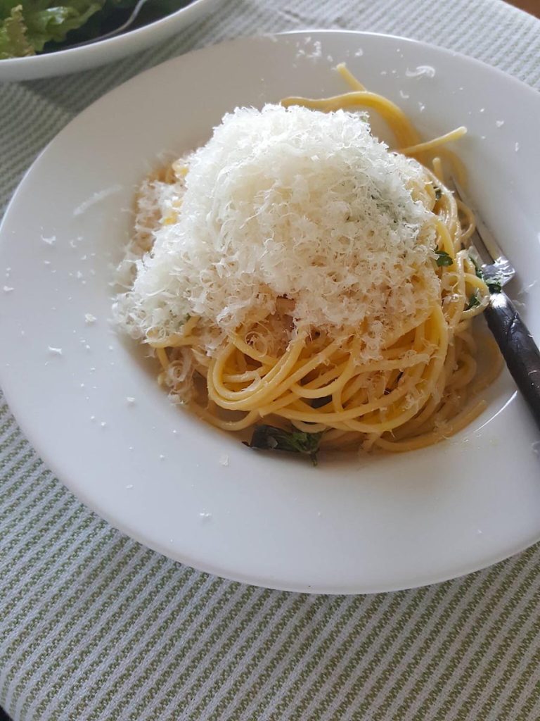 Spaghetti in a skillet