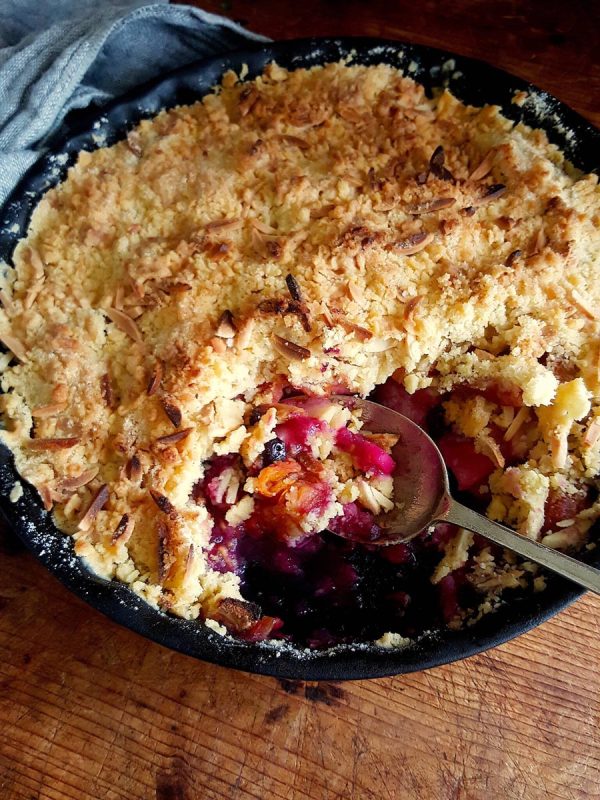 Apple, Blueberry & Apricot Crumble