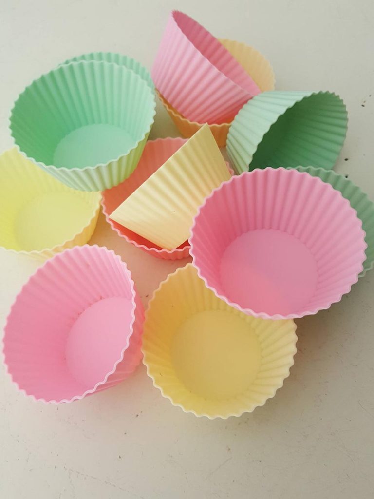 Silicone muffin cups