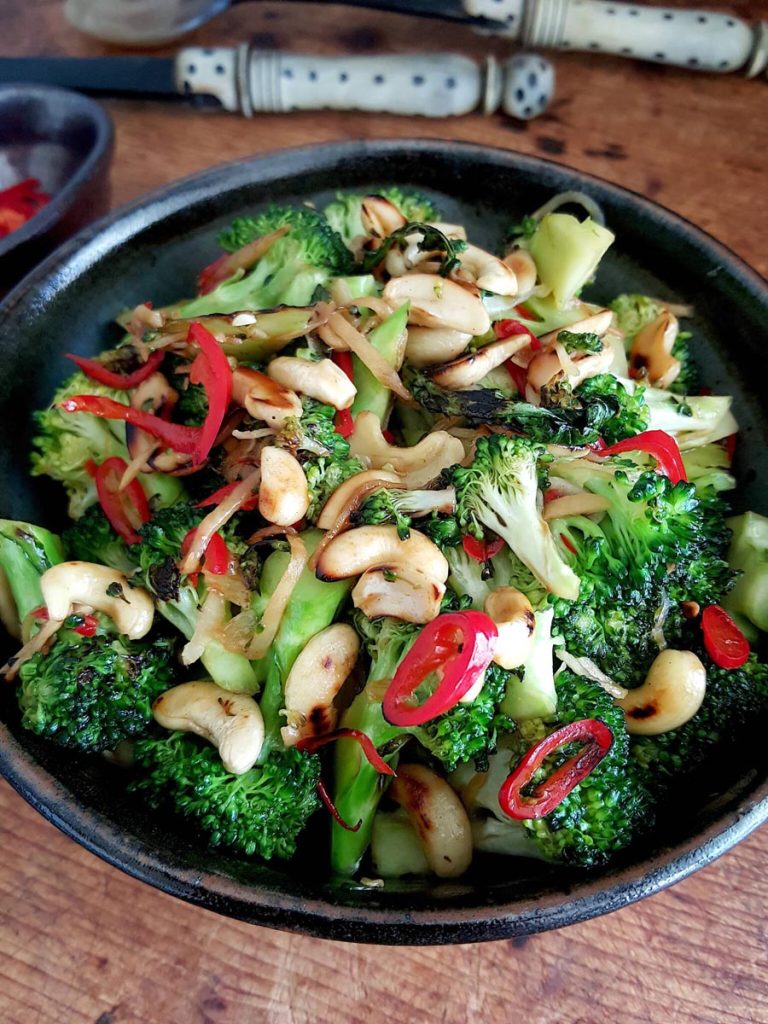 Broccoli Stir-fry with Chilli, Ginger & Oyster Sauce