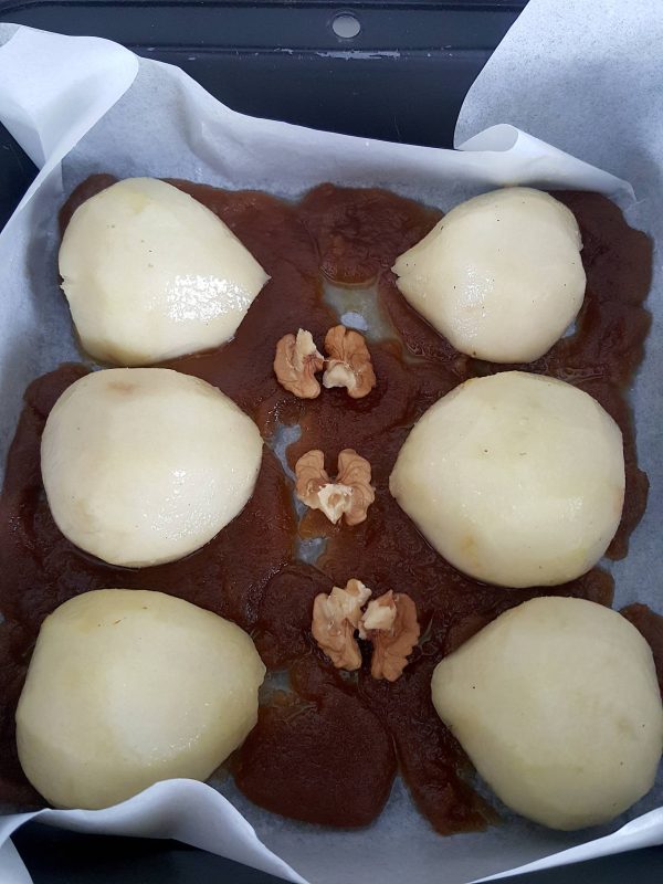 Upside-down Gingerbread with Pears