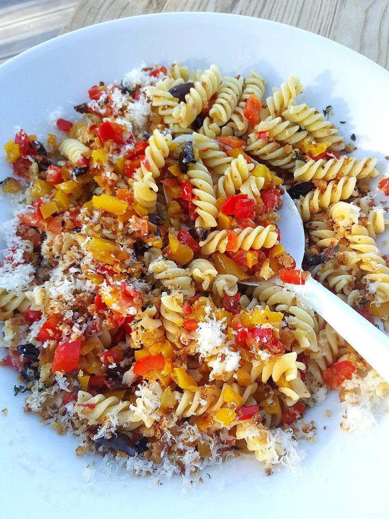 Pasta with Peppers & Olives