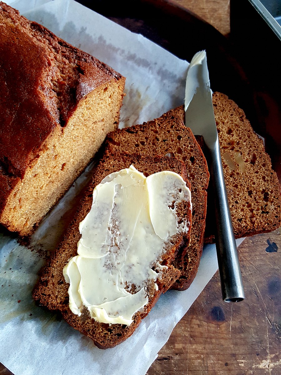 Gingerbread Loaf with date syrup!