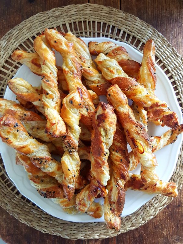 Spicy Pastry Twists